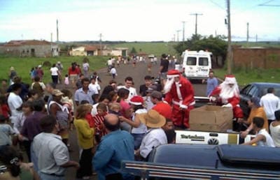 Festa do Projeto Natal é + Brinquedo em 2003