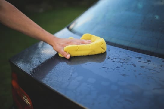 Os 10 mandamentos para uma lavagem completa em carros